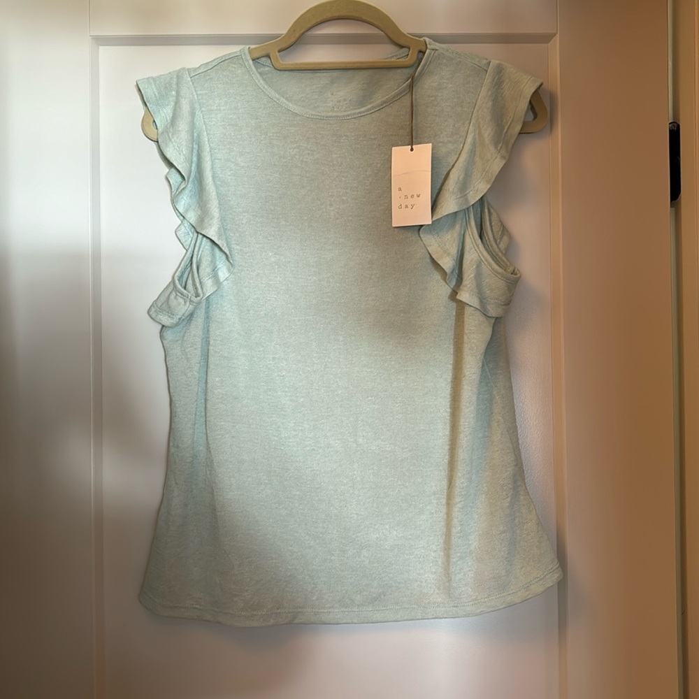 NWT A New Day Tank